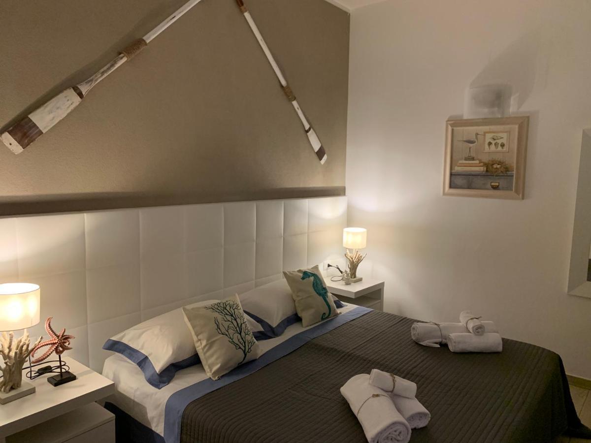Aquarama Rooms & Apartments Torre Squillace Dış mekan fotoğraf