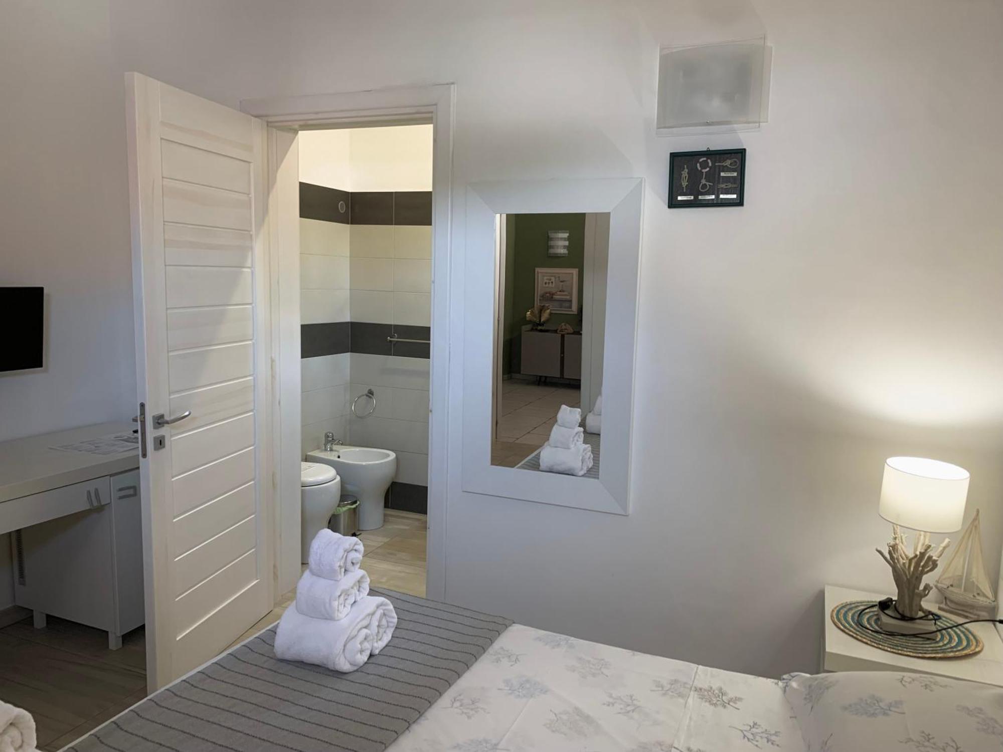 Aquarama Rooms & Apartments Torre Squillace Dış mekan fotoğraf